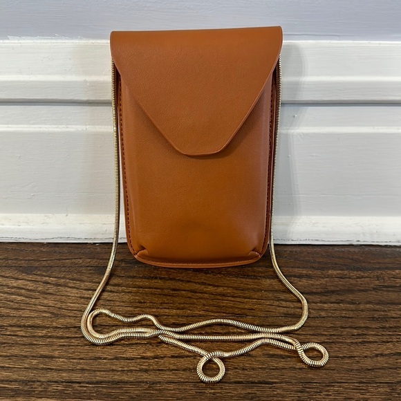 Remi Magnet Wallet Crossbody Phone Case - Brown Croc/Gold  Street Level Smartphone Faux Leather Crossbody In Brick With Gold Chain Strap